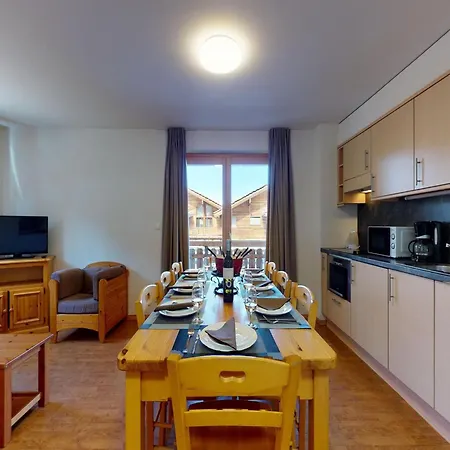 Modern With Balcony شقة