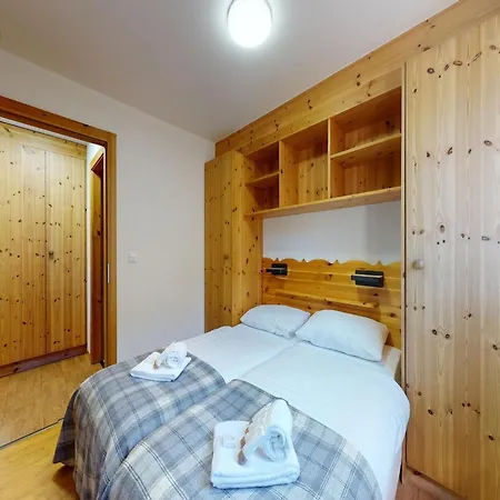 Apartament Modern With Balcony *