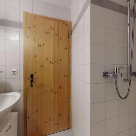 Modern With Balcony Appartement